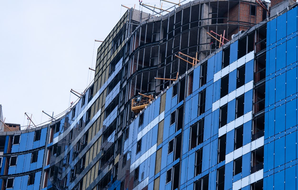 How do you paint Metal Cladding? - Ultrimax