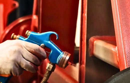 What is the Best Spray Gun? DeVilbiss Versus Anest Iwata - Ultrimax